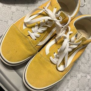 Vans 6 Men / 7.5 Women